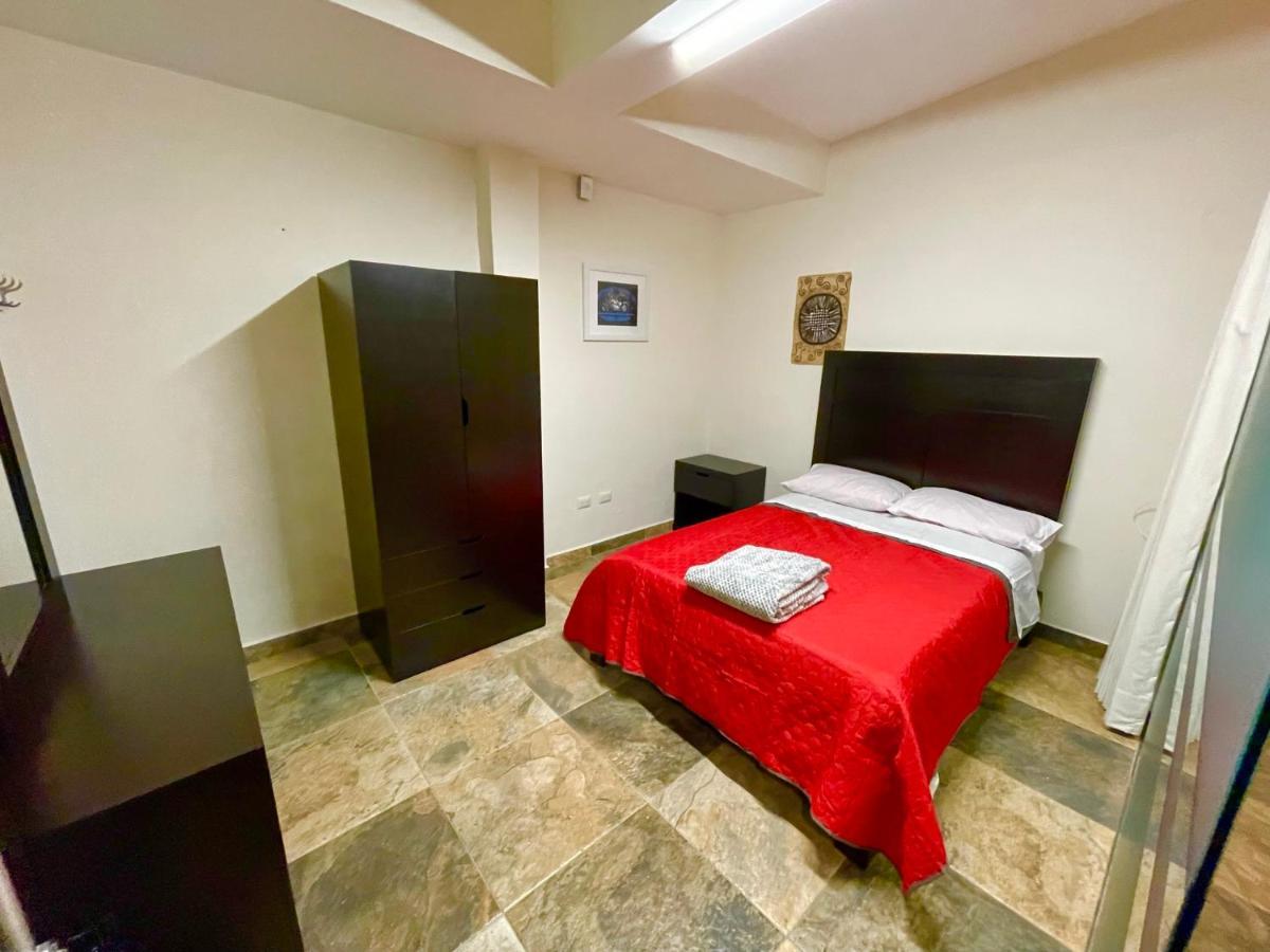 Downtown Treasure Place Guest house *