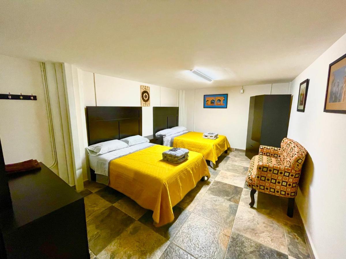 Downtown Treasure Place Guest house *